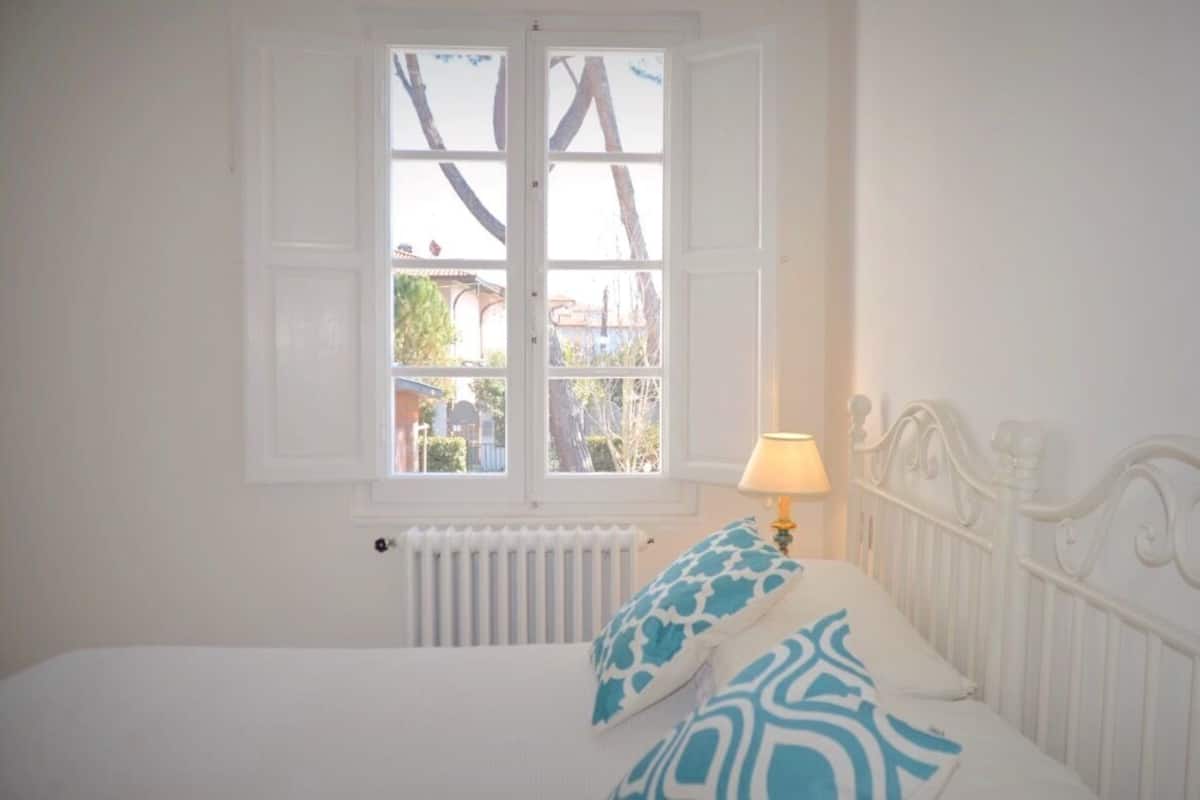 basic double room | 1 bedroom, minibar, in-room safe, free wifi