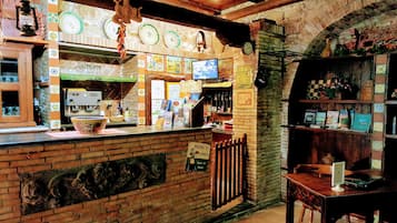 住宿內酒吧