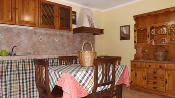 Apartment, 2 Schlafzimmer, Küche | Eigene Kochnische