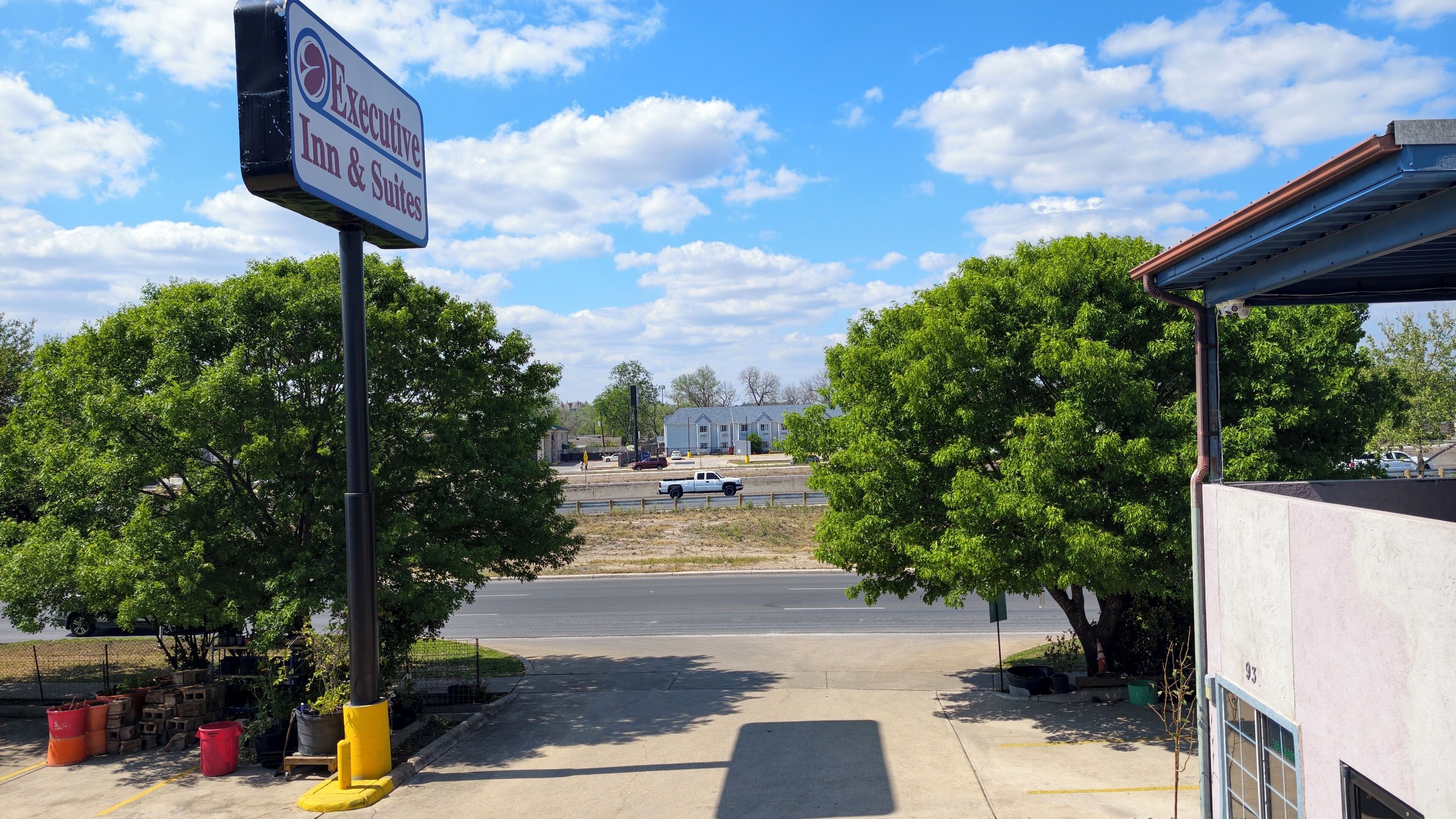 واجهة المنشأة