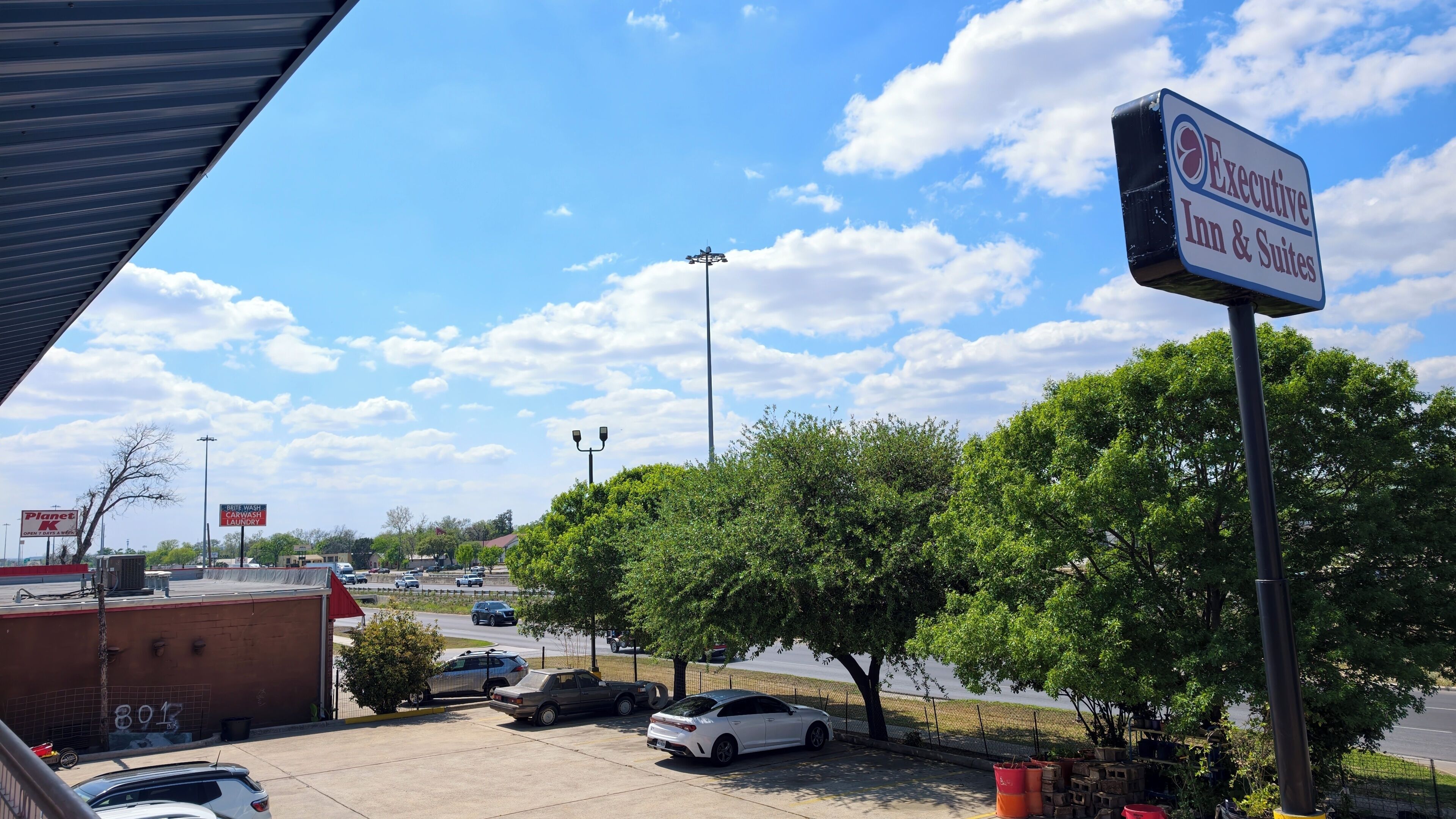 واجهة المنشأة