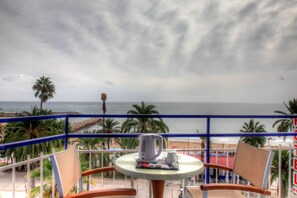 Kamer, 1 twee- of 2 eenpersoonsbedden, balkon, uitzicht op zee | Kameruitzicht
