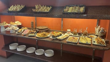 Desayuno buffet incluido todos los días