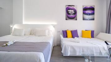 Blendingsgardiner, strykejern/-brett, wi-fi (inkludert) og sengetøy