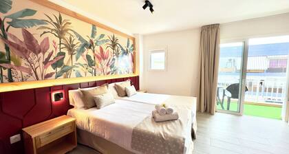 Skyview Hotel by LIVVO