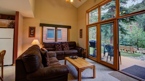 River Stone Resorts & Bear Paw Suites