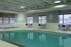 Indoor pool, open 7 AM to 10:30 PM, pool loungers - Super 8 by Wyndham Peterborough (Peterborough)