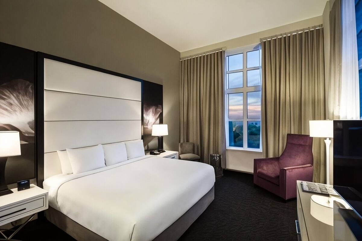 Egyptian cotton sheets, premium bedding, down comforters, pillowtop beds
