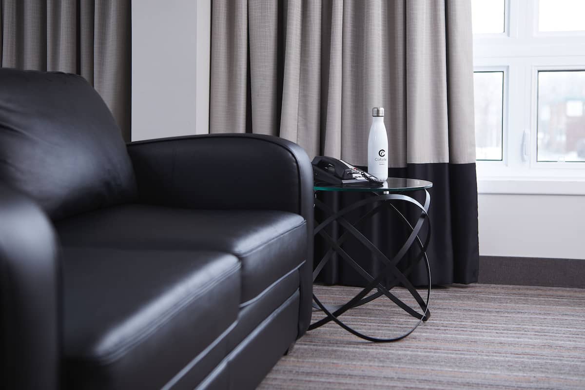 classic suite (2nd floor) | hypo-allergenic bedding, blackout curtains, iron/ironing board