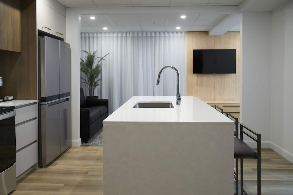 executive suite | private kitchen