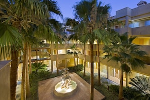 Courtyard - Elba Costa Ballena Beach & Thalasso Resort (Rota)