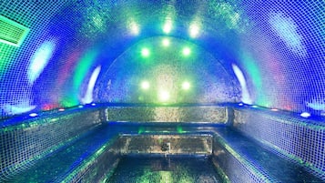 Turkish bath/hammam, body treatments, hydrotherapy, body wraps