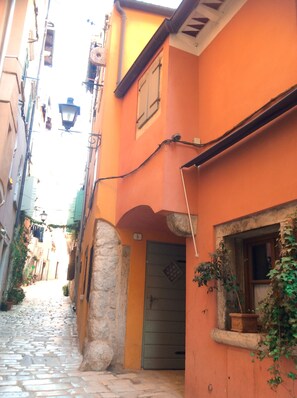 Entrée de l’hébergement