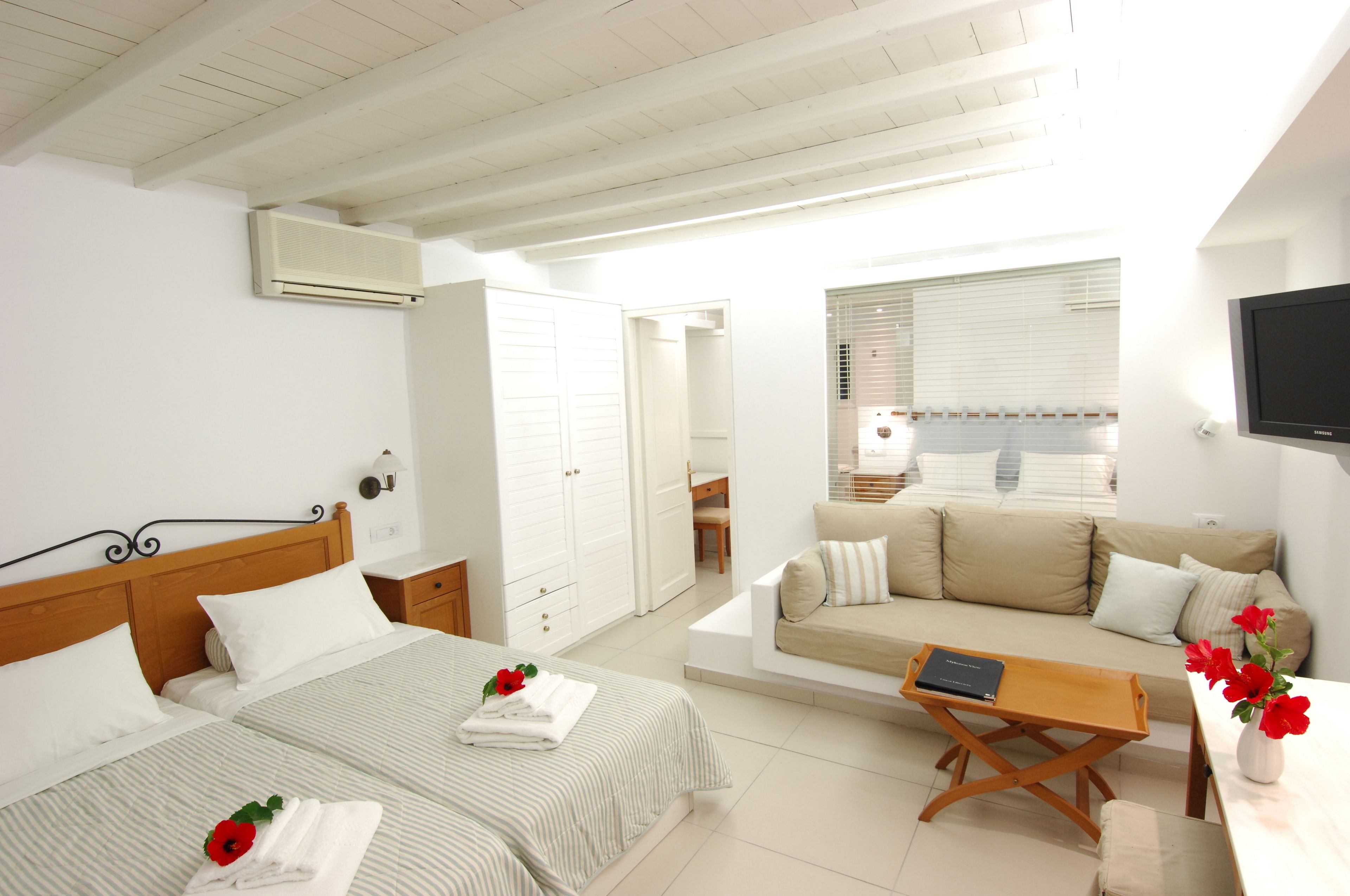 family room, sea view (superior) | in-room safe, blackout curtains, free wifi, bed sheets