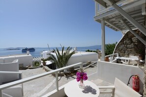 Superior Room | Balcony - Mykonos View (Mykonos)