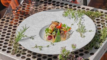 2 restaurants, serveren lunch, diner, Franse gerechten