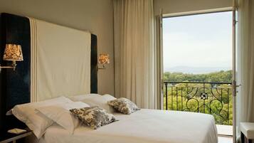 In-room safe, iron/ironing board, free cribs/infant beds, free WiFi