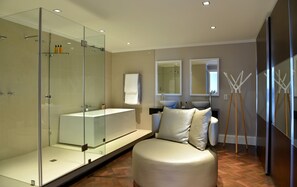 Royal Penthouse, 3 Bedrooms | Bathroom