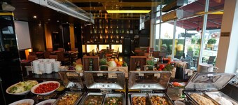 FuramaXclusive Asoke Hotel