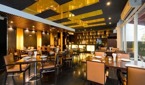 Breakfast, lunch and dinner served