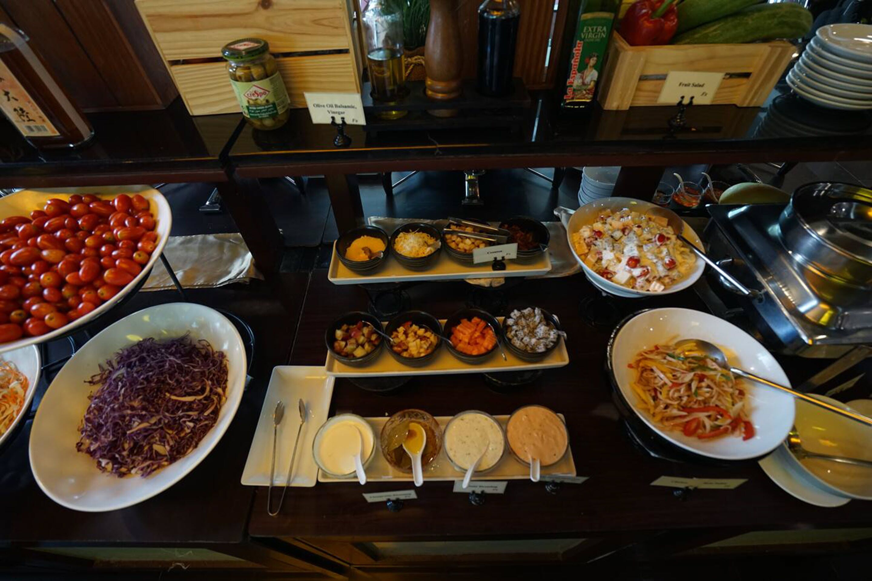 daily local cuisine breakfast (thb 199 per person)