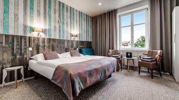 Quarto casal ou duplo superior | Roupas de cama premium, frigobar, cofres nos quartos, escrivaninha