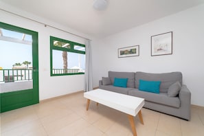 In-room safe, iron/ironing board, cribs/infant beds, rollaway beds - Elena Apartamentos (Tías)