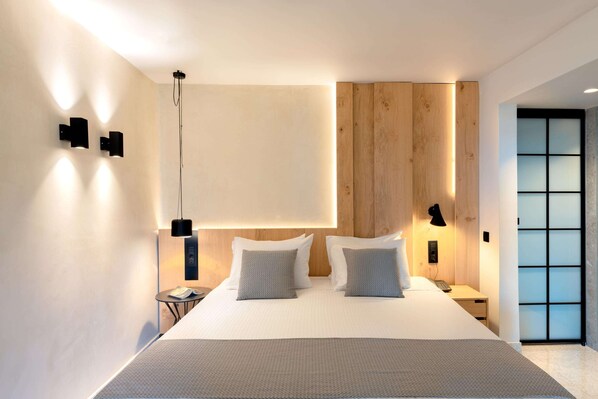 In-room safe, desk, soundproofing, free WiFi - Ikaros Beach Resort & Spa - Adults Only (Hersonissos)