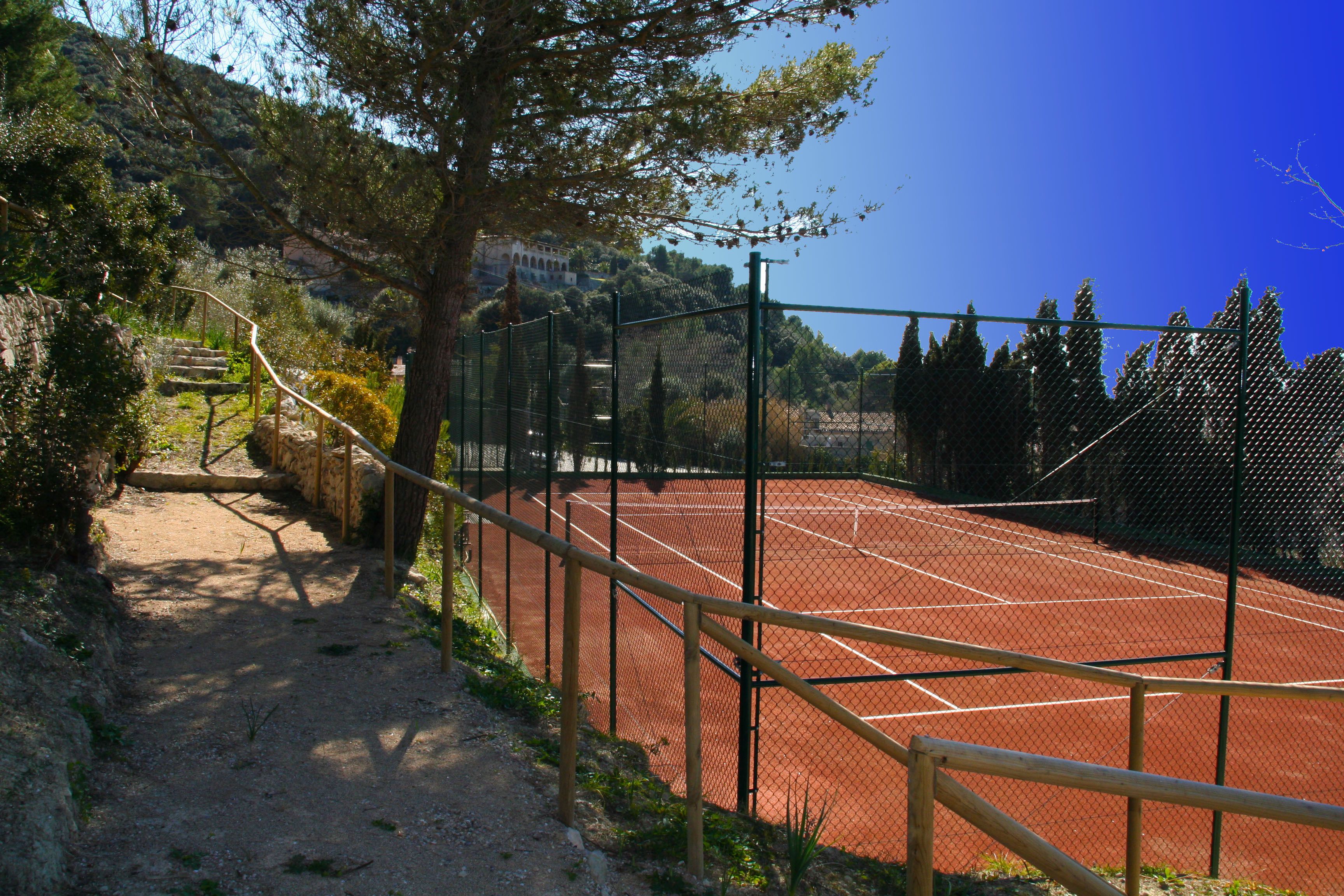 tennis court