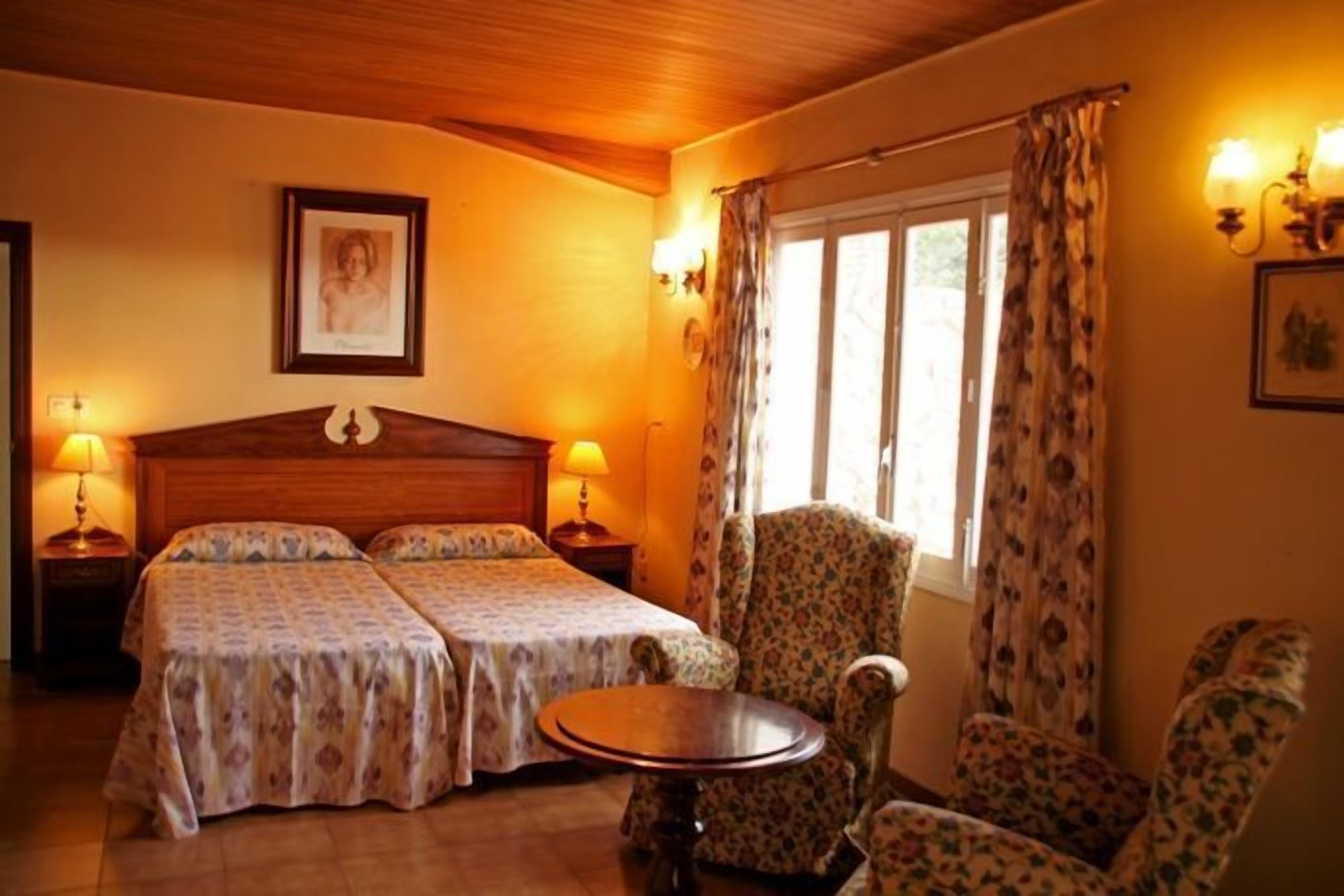 minibar, in-room safe, free cots/infant beds, free wifi