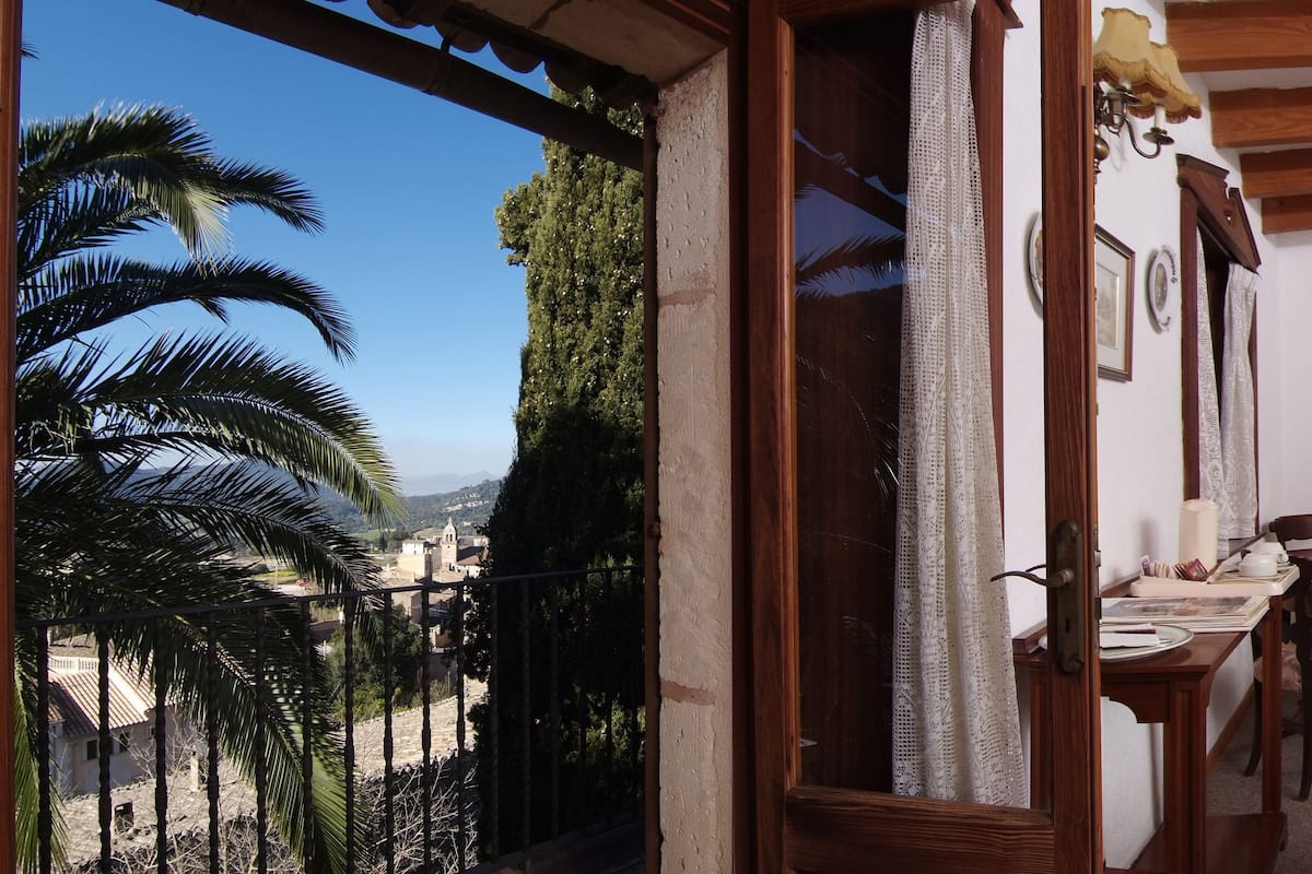 junior suite | minibar, in-room safe, free cots/infant beds, free wifi