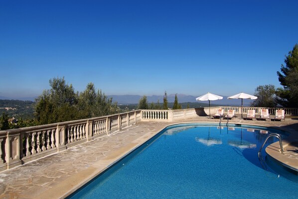 Innenpool, Außenpool