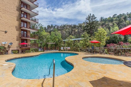Quality Inn Suites - Image 17