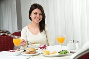 รวมอาหารเช้าแบบบุฟเฟ่ต์ ทุกวัน