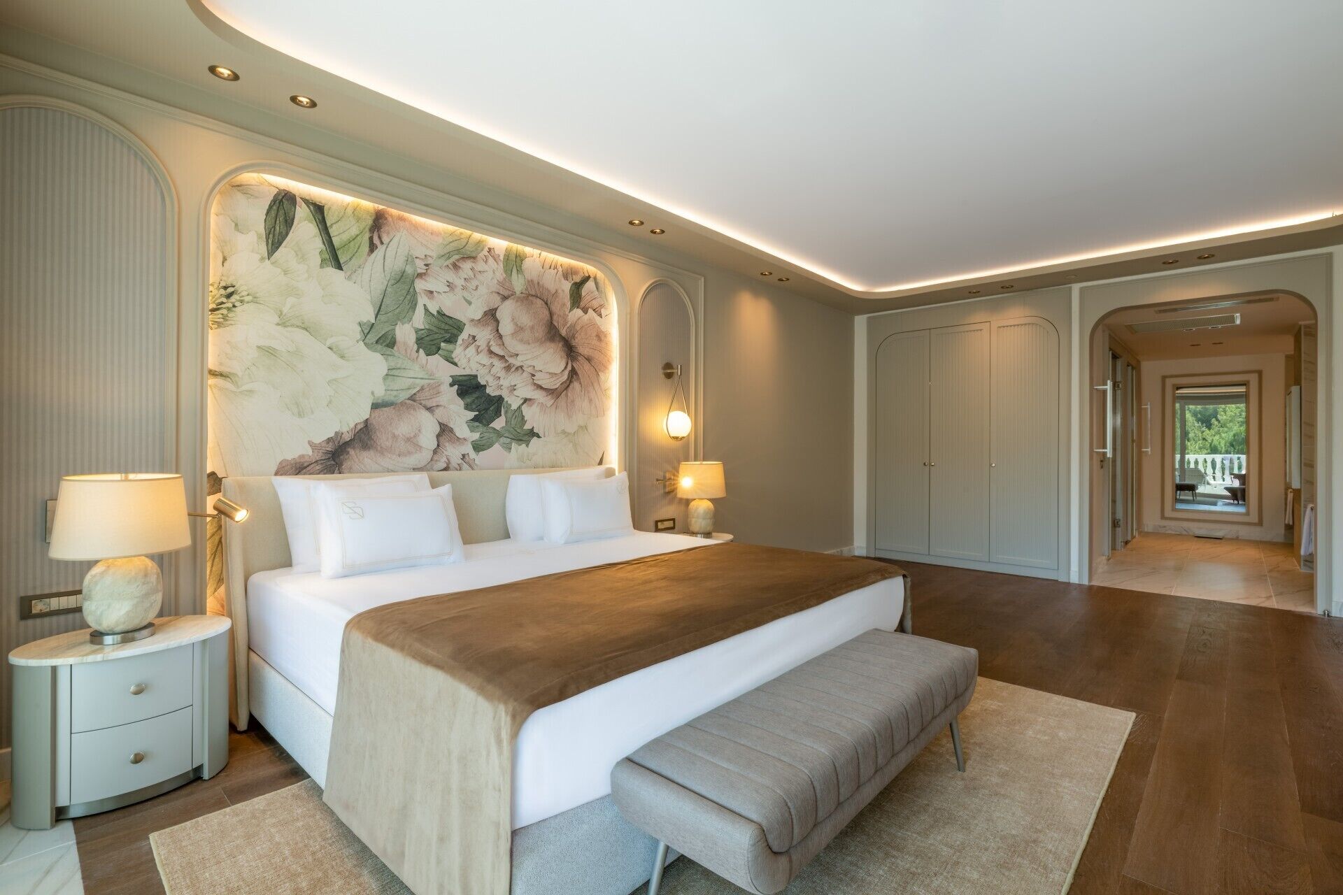 Family Condo | Premium bedding, minibar, in-room safe, laptop workspace