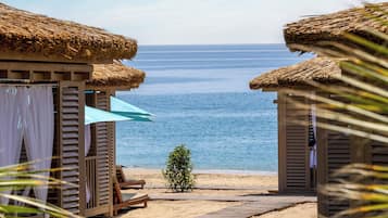 Private beach, sun-loungers, beach umbrellas, beach towels