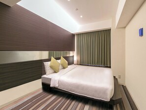 行政雙人房, 非吸煙房 (Superior Double, 20sqm) | 高級寢具、舒適加層、客房內保險箱、遮光布/窗簾