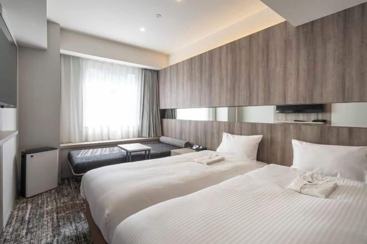 1 quarto, roupas de cama premium, camas com colchões pillow-top