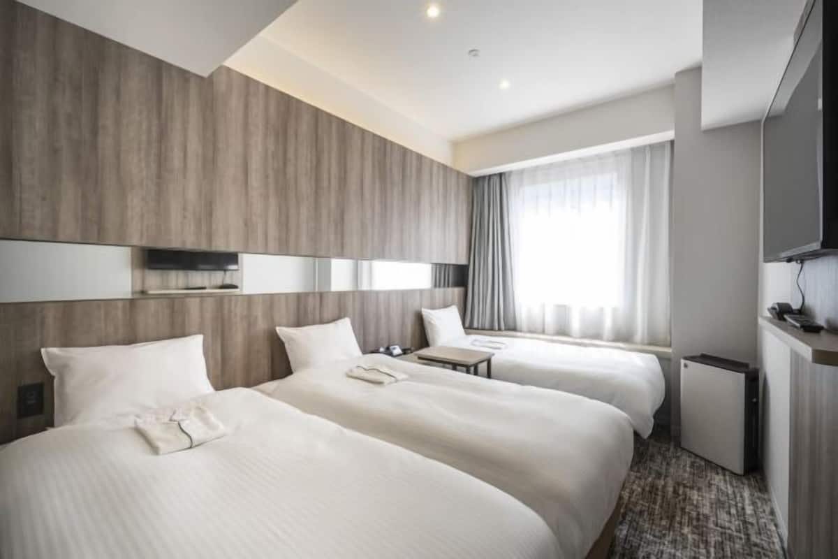 Ropa de cama de alta calidad y colchones con acolchado adicional