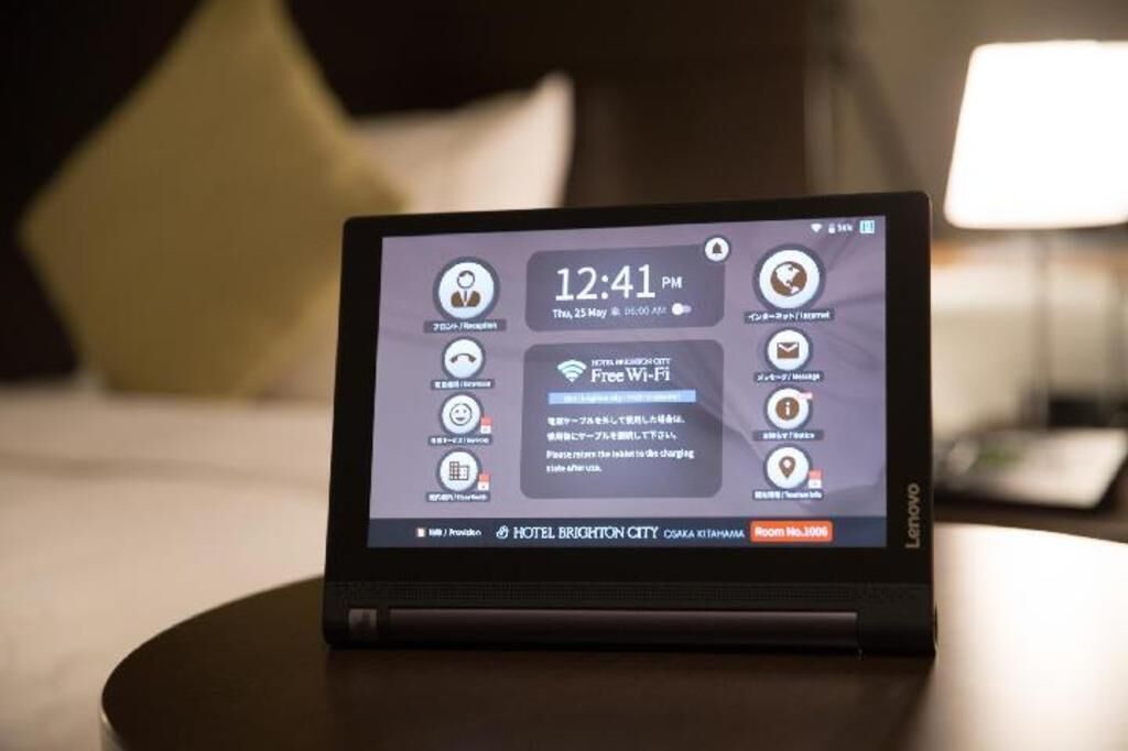 Bộ đồ giường cao cấp, nệm có lớp đệm bông, két bảo mật tại phòng 