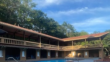 Outdoor pool, open 8:00 AM to 9:00 PM, sun loungers