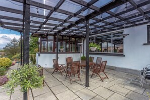 Outdoor dining - Guisachan Guest House (Fort William)
