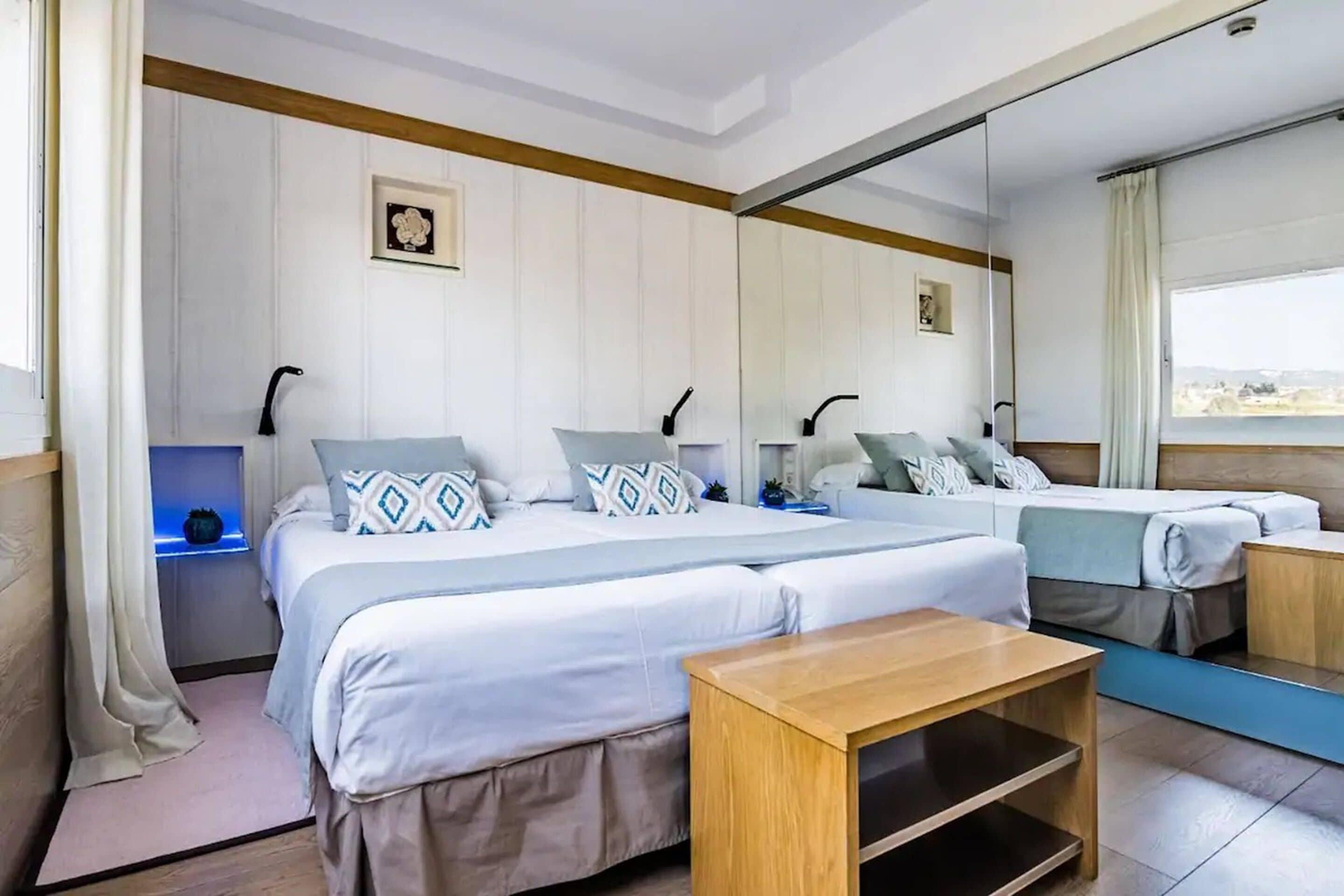 in-room safe, desk, soundproofing, iron/ironing board