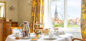 Kontinental frokost hver dag (mot et tillegg)