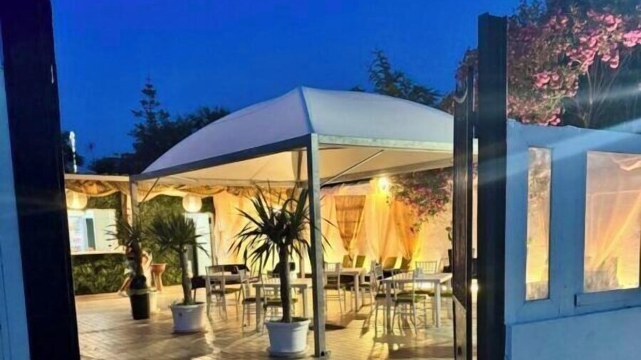 Regent Beach Hotel & Apartments