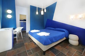 Egyptian cotton sheets, premium bedding, minibar, in-room safe - Regent Beach Hotel & Apartments (Reggio Calabria)