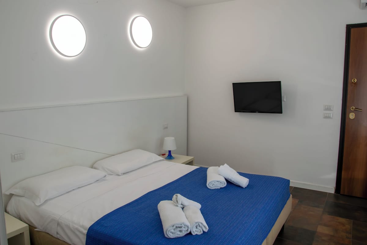Apartament, 2 dormitoris, vistes al jardí | Roba de llit d'alta qualitat, minibar i caixa forta a l'habitació