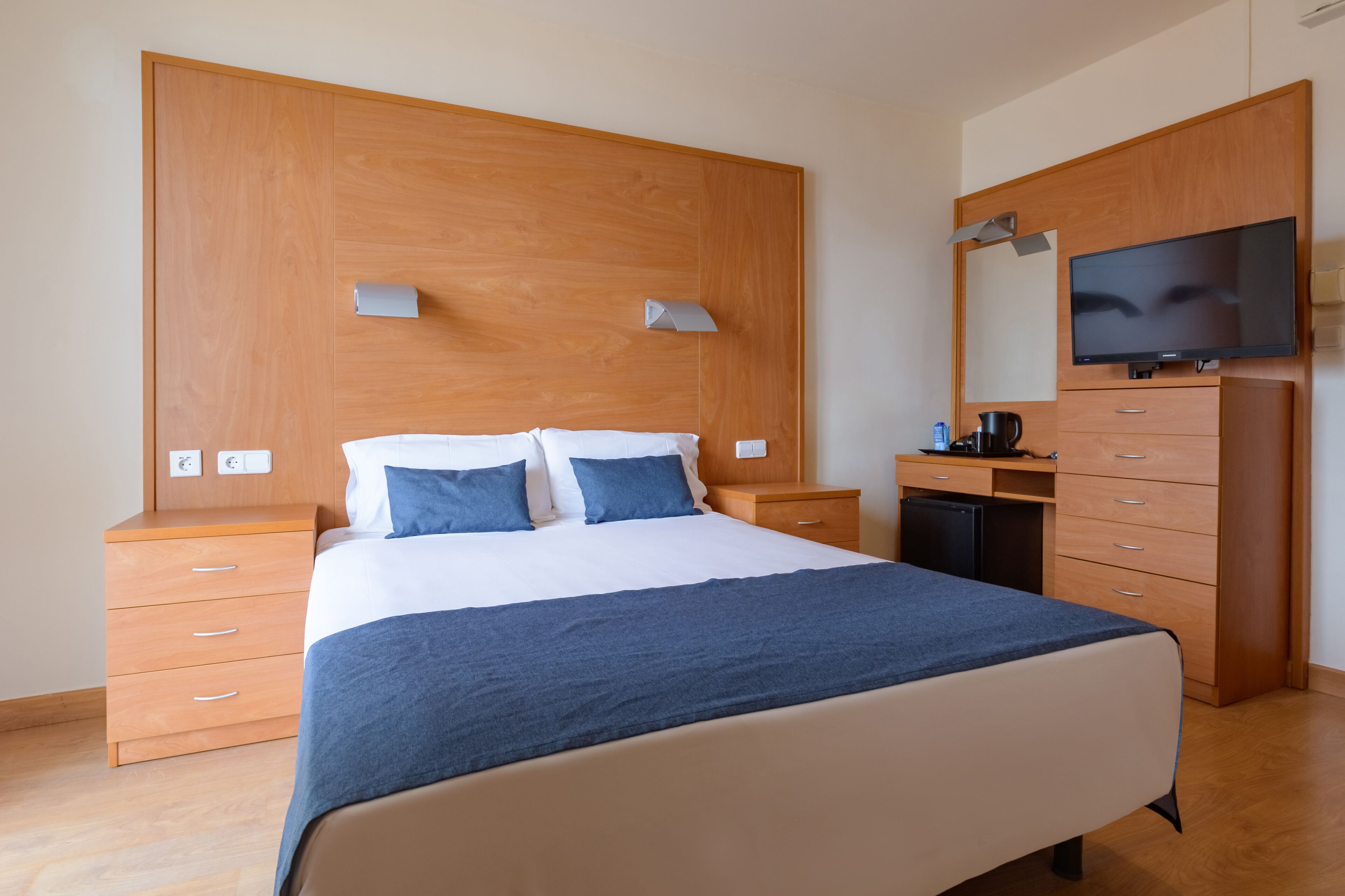 Minibar, in-room safe, desk, blackout curtains