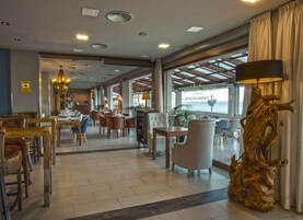 Lunch and dinner served, Mediterranean cuisine