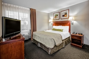 Desk, iron/ironing board, free WiFi, bed sheets